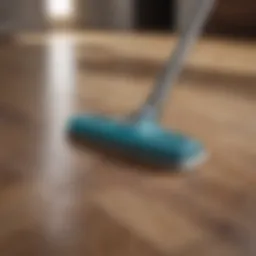 Efficient cleaning tool for laminate floors